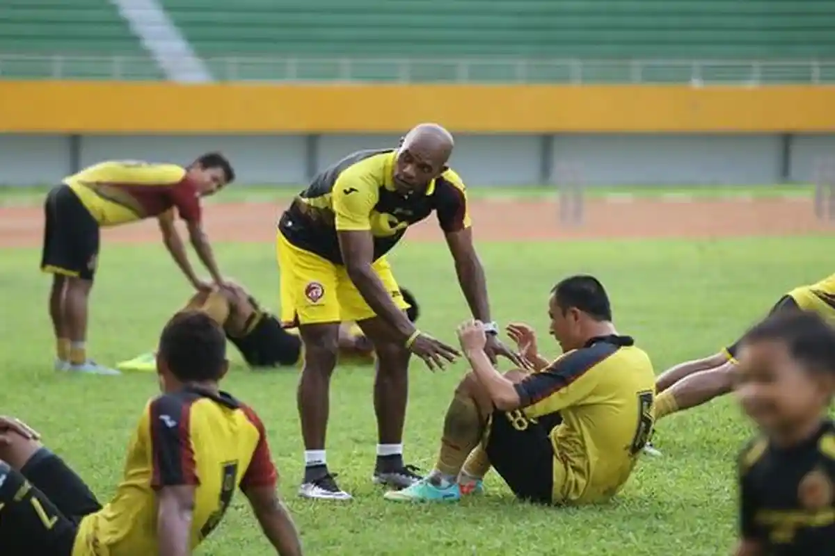 Persiapan Jamu Persija, SFC Jalani Latihan Berat. Yang Bikin Kesalahan Langsung Dibully