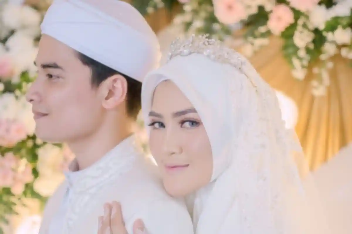 Alvin Faiz Resmi Menikah Lagi, Henny Rahman Ucap Syukur