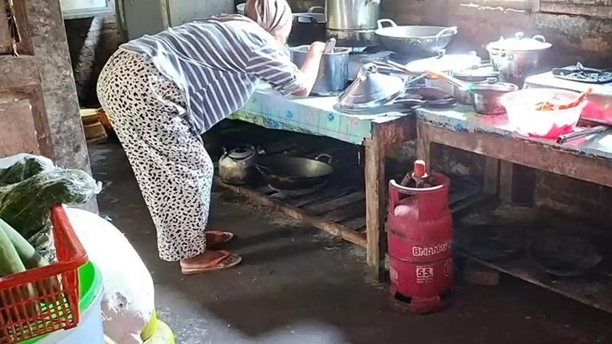 Harga LPG Nonsubsidi Naik, Pemilik Rumah Makan di Kulon Progo Terpaksa Sesuaikan Harga Makanan
