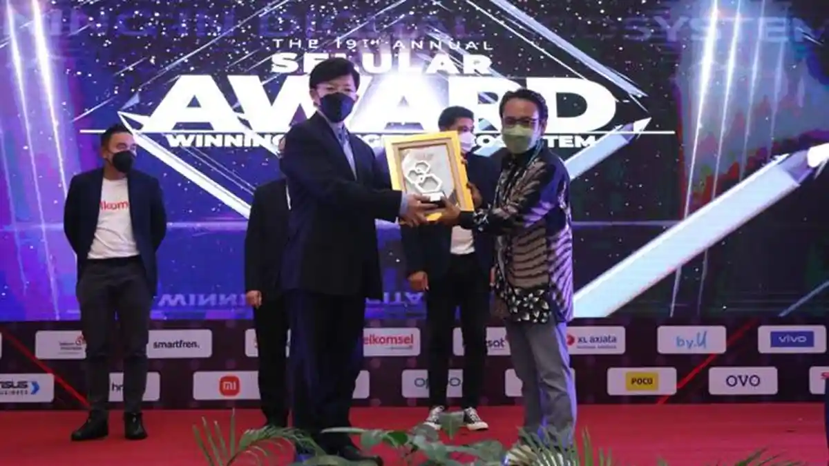 Direktur Smartfren Marco Sumampouw Meraih Penghargaan Seluler Awards 2022 - Direktur-Smartfren-Marco-Sumampouw.jpg
