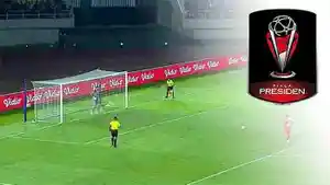 Skor-Akhir-Arema-Vs-Borneo-Hari-Ini-Imbang-Penalti-Lucas-Frigeri-Tentukan-Juara-Piala-Presiden-2024.jpg