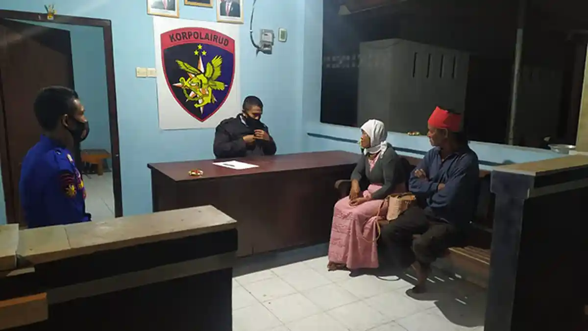 Gede S Berhasil Diamankan Usai Kepergok Warga Tangkap Penyu di Pantai Penimbangan Buleleng