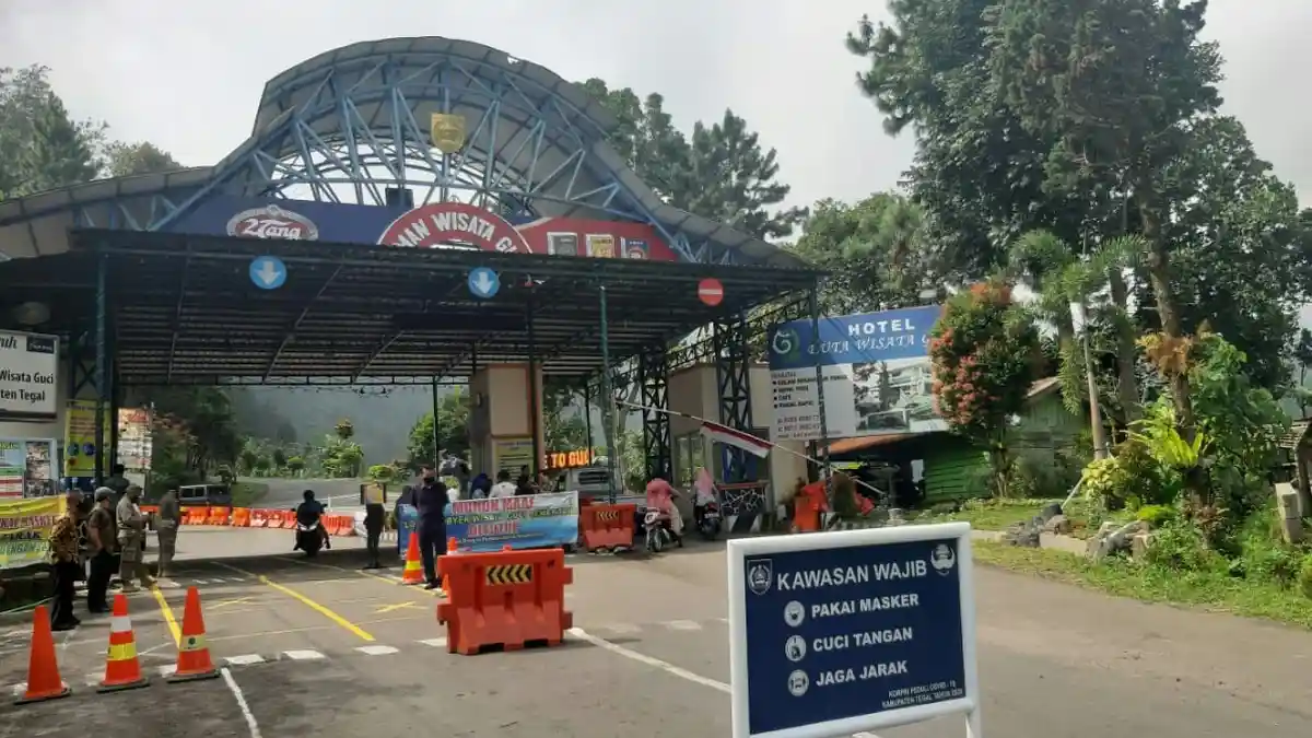 Saking Senangnya, Hanimah Deg-degan Besok Objek Wisata Guci Tegal Kembali Dibuka