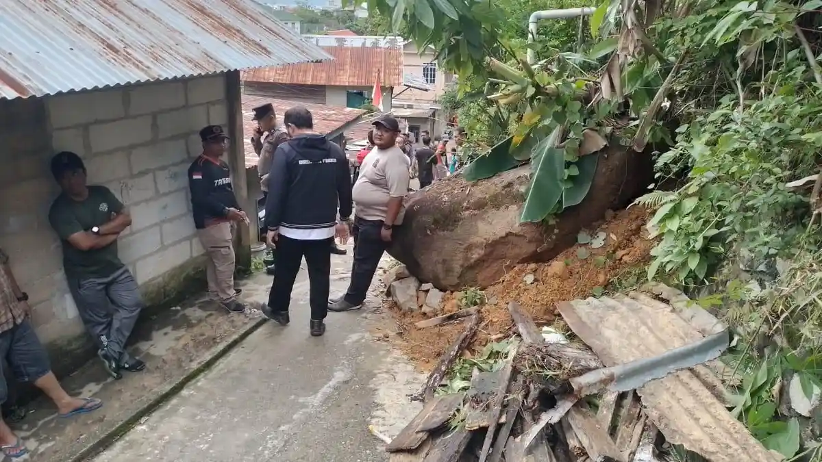 Batu Besar Ancam Permukiman Anambas, Tim Gabungan Sepakat Evakuasi