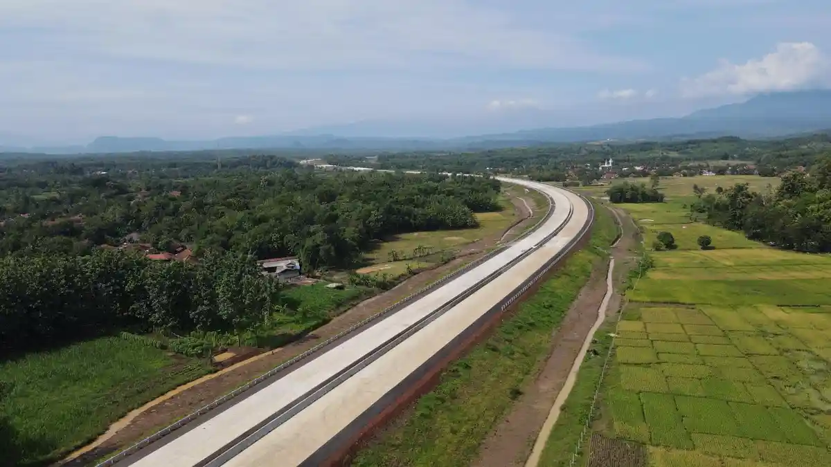 Bandung-Cirebon Kini Bisa Dua Jam, Tol Cisumdawu Diresmikan Hari Ini, Cimalaka-Dawuan Gratis