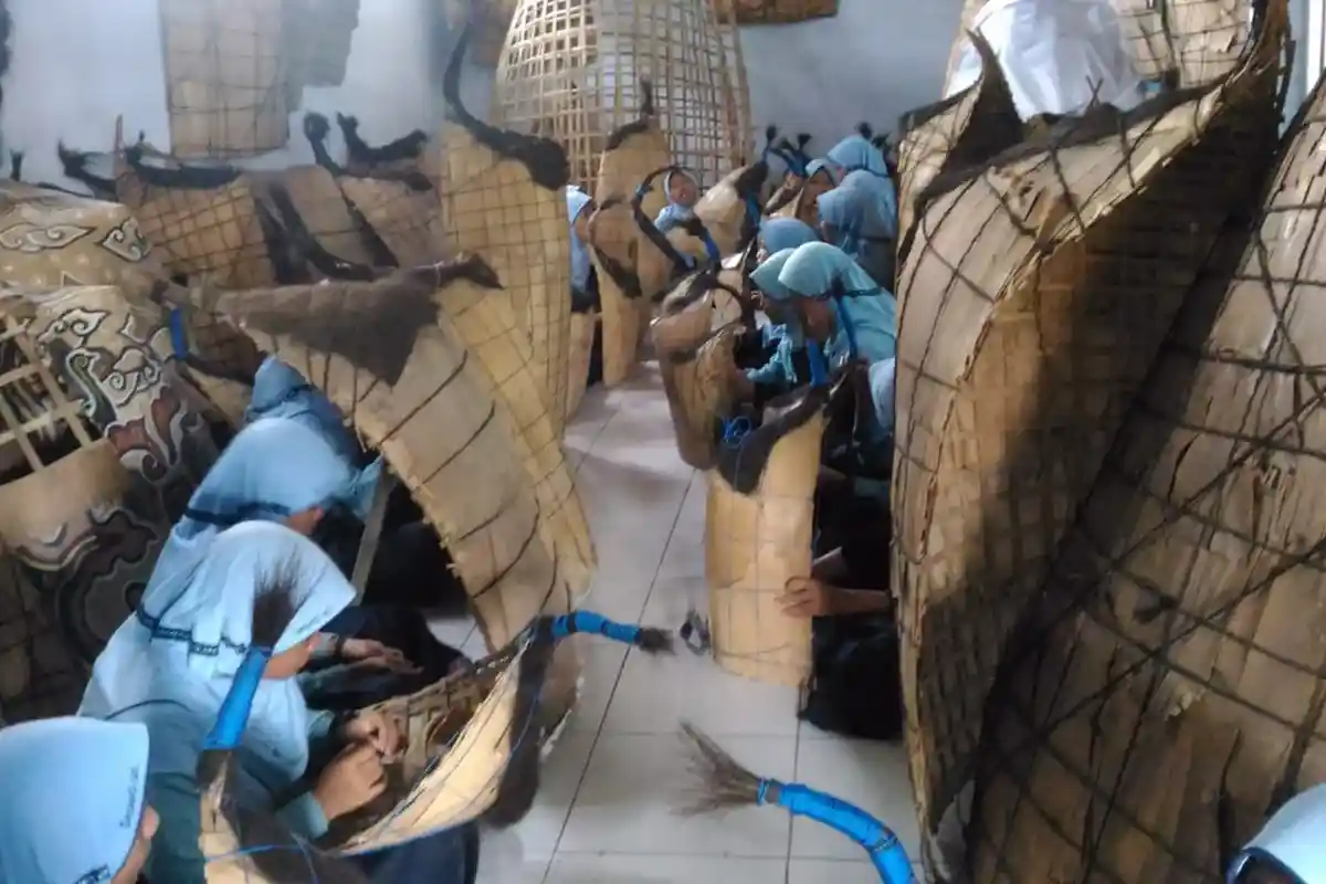 Unik, Caping yang Jadi Alat Musik ini Hasilkan Suara Mirip Gamelan, Asli Wonosobo