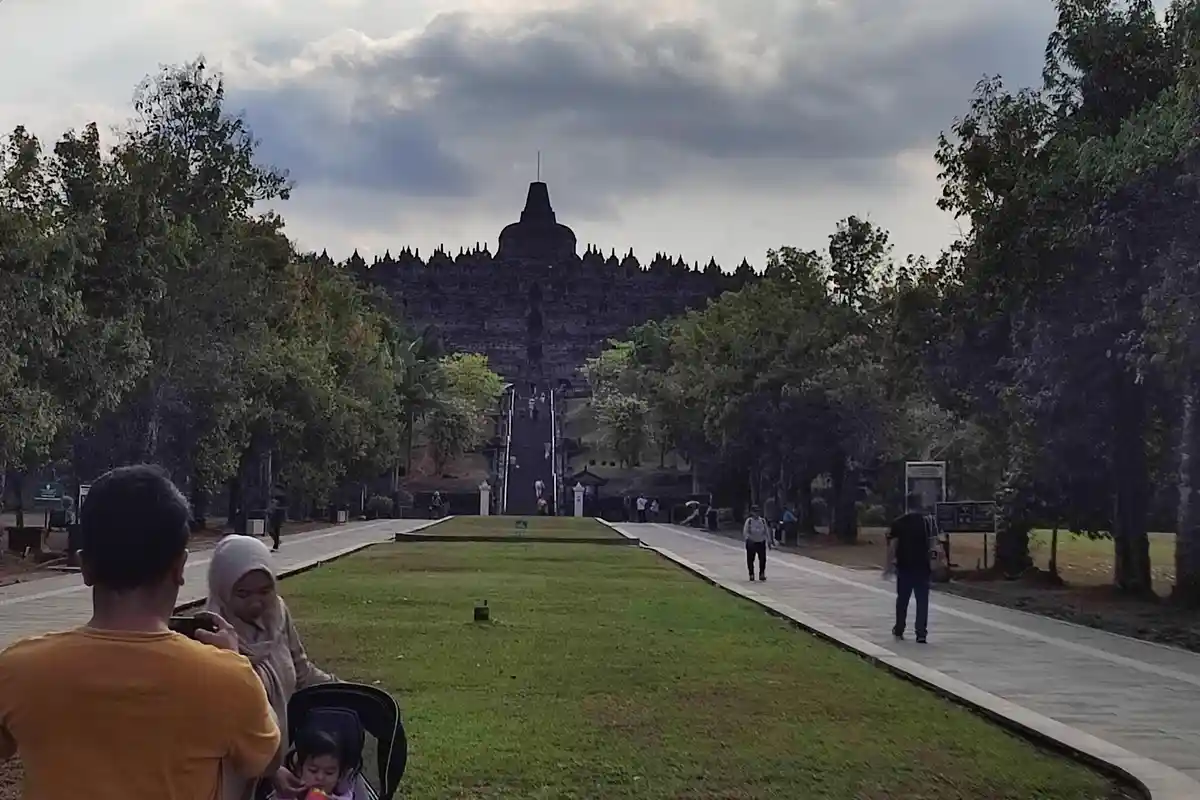 Kisah Chattra dari Theodore van Erp hingga Versi Pak Werdi Candirejo