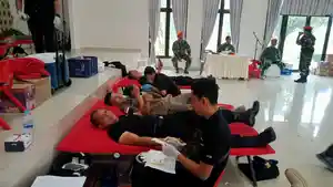 donor-darah-saat-brimob-polda-sumut.jpg
