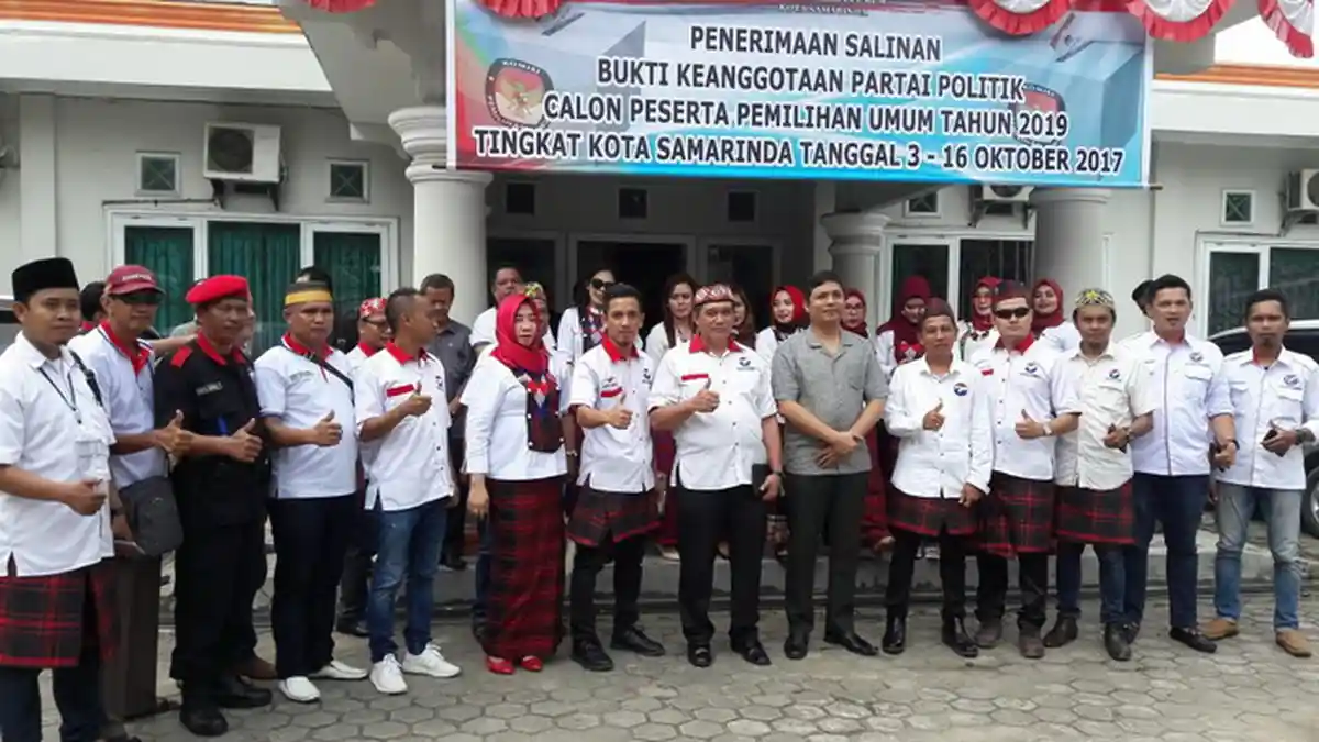 KPU Samarinda Teliti dan Perbaiki Berkas DPC Partai Perindo