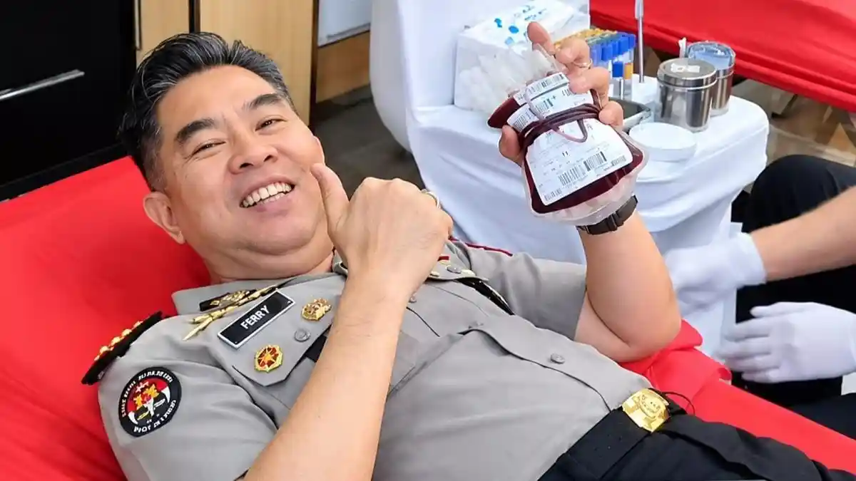 HUT ke-75 Humas Polri, Polda Sumut Tebar Kepedulian lewat Aksi Donor Darah