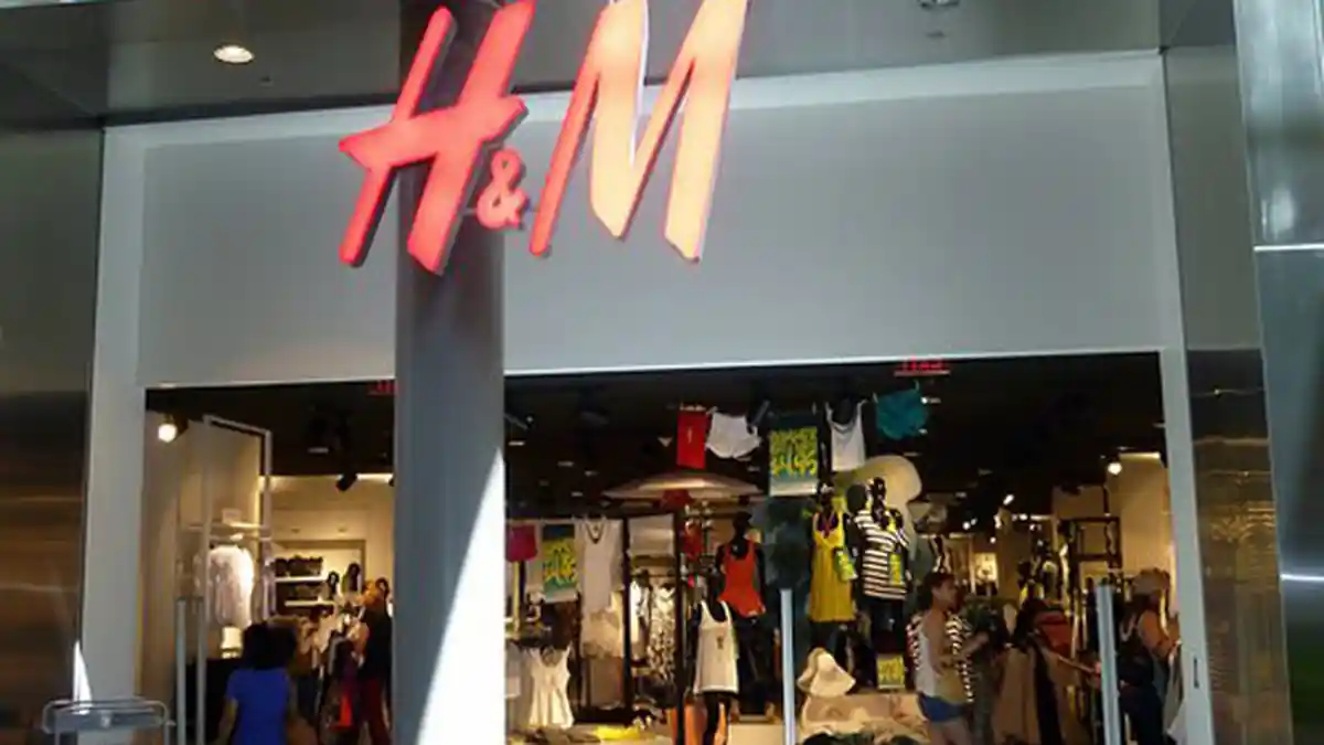 Pendapatan H&M Anjlok