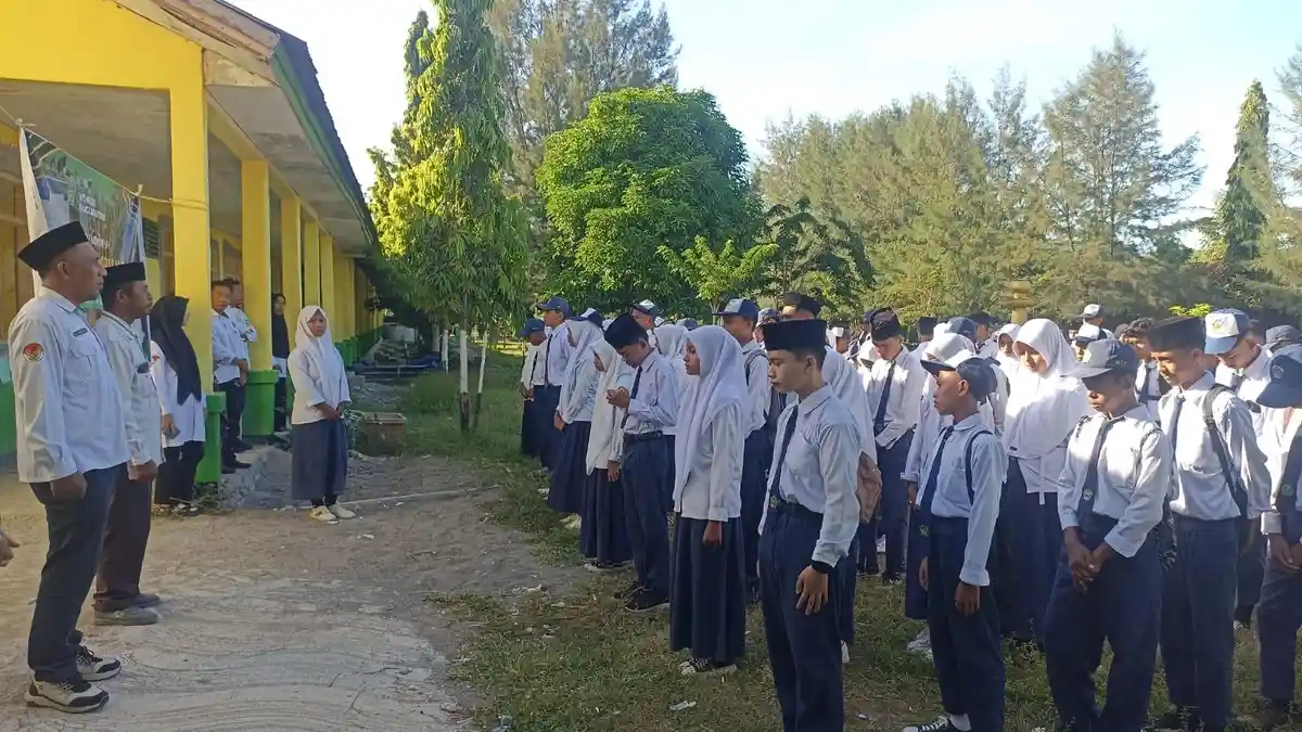 MTsN Manggarai Timur NTT Raih Penghargaan IKPA Terbaik