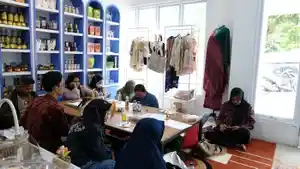 20260501-PERKENALKAN-PRODUK-Antusiasme-peserta-terlihat-sepanjang-kegiatan.jpg
