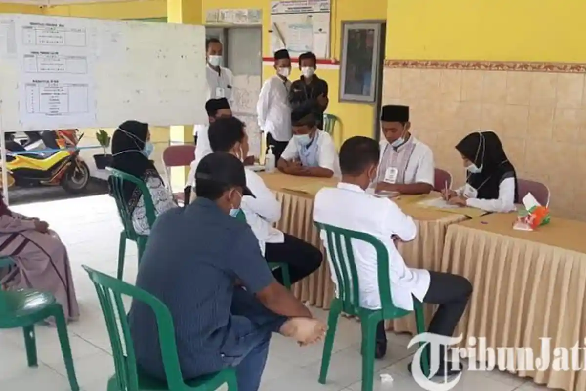 Kelanjutan Seleksi Perangkat Desa Lulusan Unair yang Kalah dengan Pasutri Lulusan Paket C