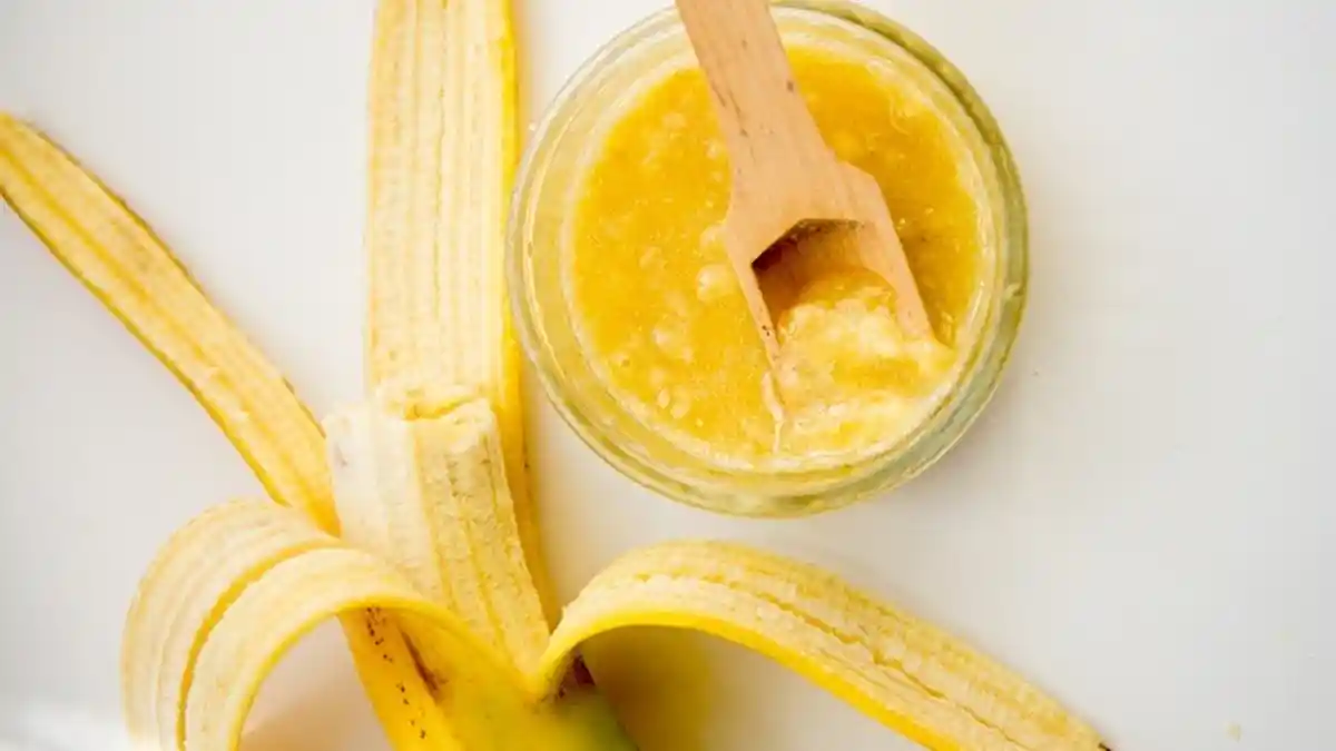Masker Pisang Ampuh Atasi Rambut Bercabang, Simak Cara Membuat dan Memakainya