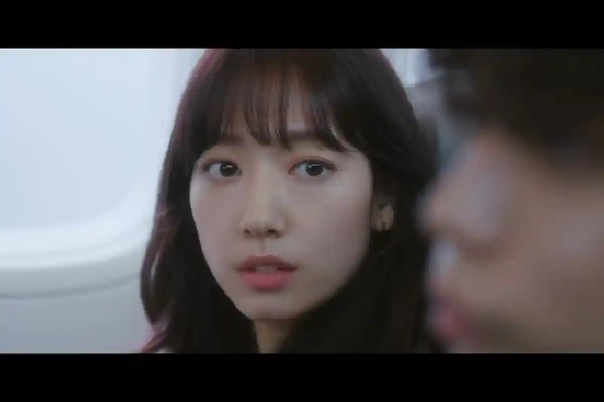 Penampilan Park Shin Hye, Istri Choi Tae Joon dalam Video Musik Dvwn, Joonil Jung hingga Lee Hong Gi