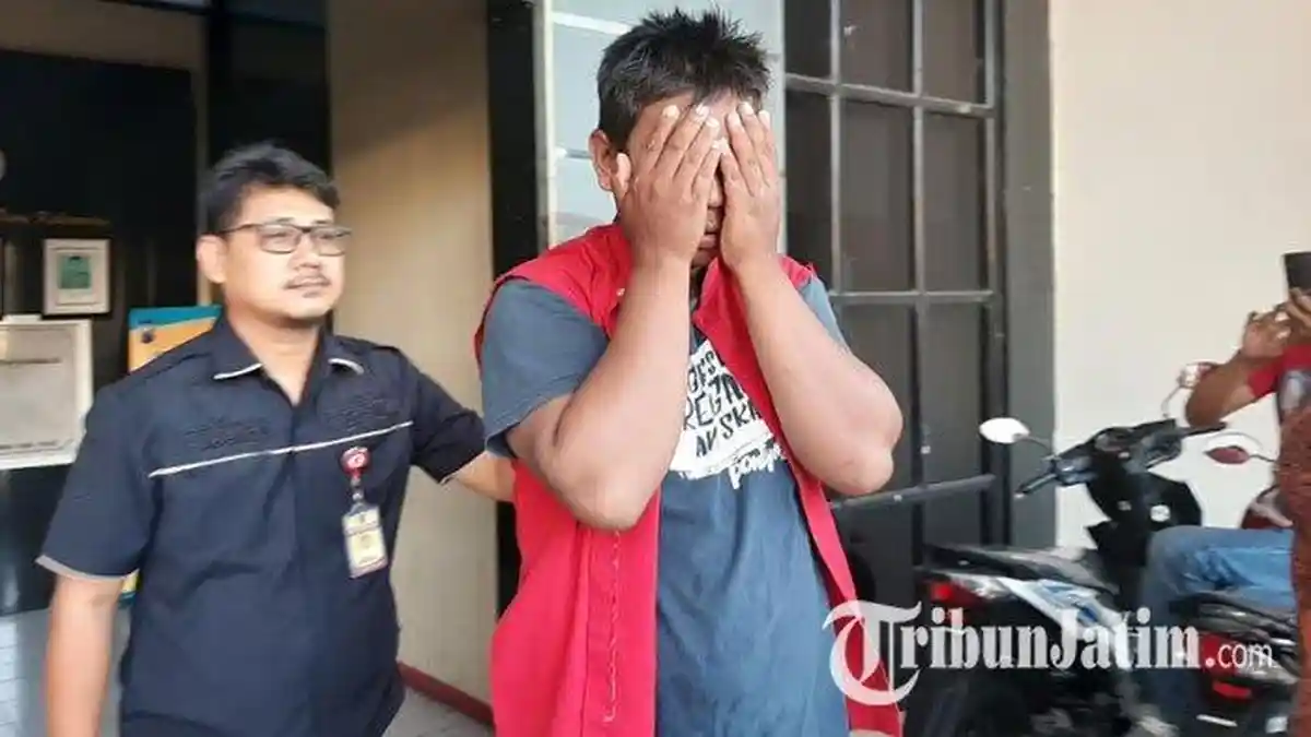 Begal Payudara di Surabaya: Kuli Bangunan Modus Minta No Ponsel Lalu Colek Mahasiswi