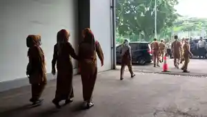 ASN-Pemkot-Bekasi-kembali-masuk-kerja-Senin-952022.jpg