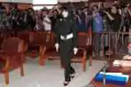 Inong Malinda Dee Jalani Sidang Perdana Di PN Jaksel