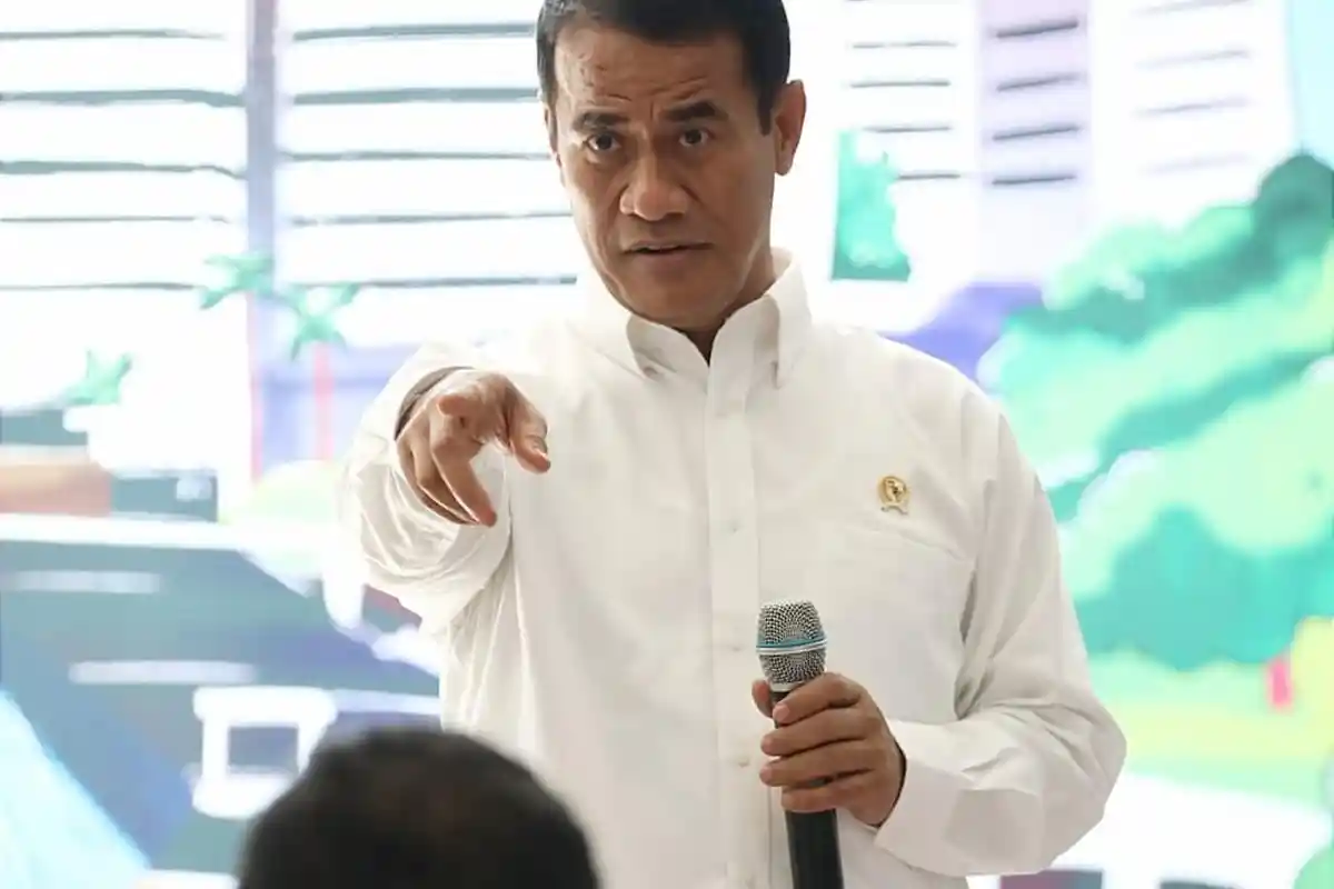 Sehari Setelah Dilantik Amran Sulaiman Minta KPK Berkantor di Kementerian Pertanian, Ada Apa?
