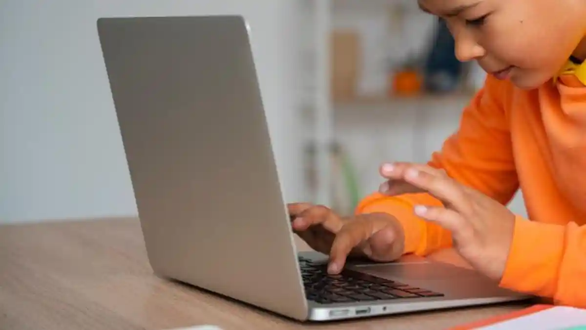 Sekolah di Langsa Tidak Ada Menerima Laptop Chromebook dari Kemenristek