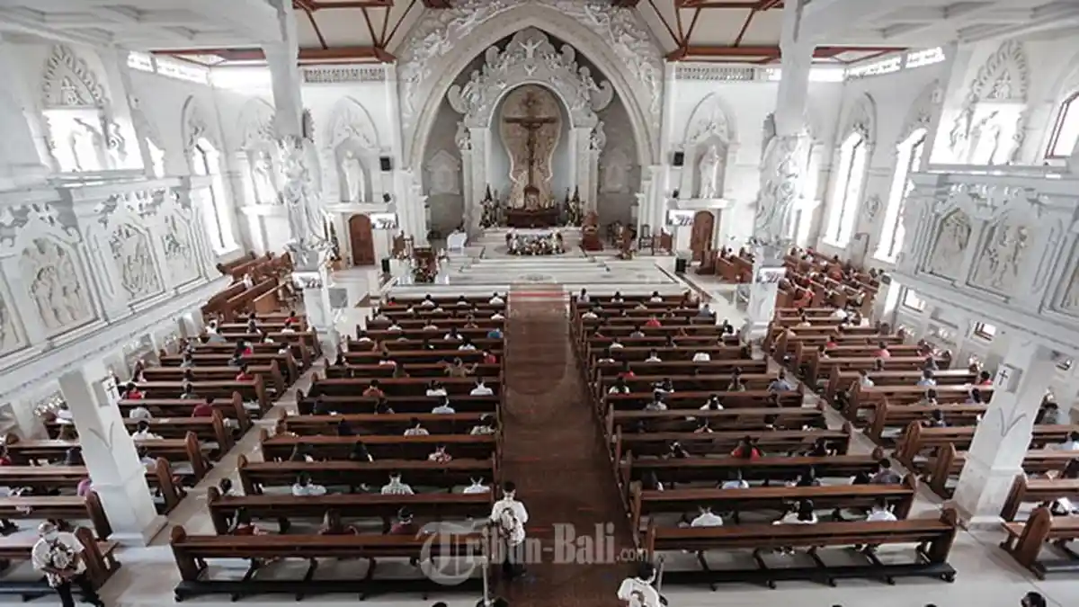 Bertepatan dengan Hari Raya Nyepi, Gereja Katolik Katedral Denpasar Bali Majukan Jadwal Misa