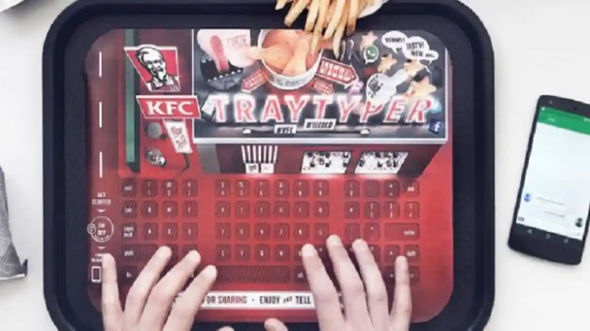 Tangan Berminyak Tiba-tiba Ponsel Berdering, Nampan KFC Bisa Membantunya