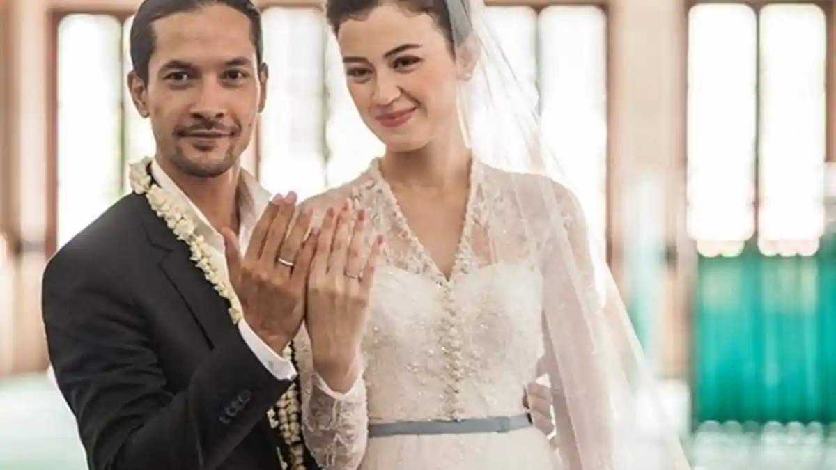Hamil Anak Pertama, Kimberly Ryder Bagikan Potret Berbikini dan Pamerkan Perut Buncit