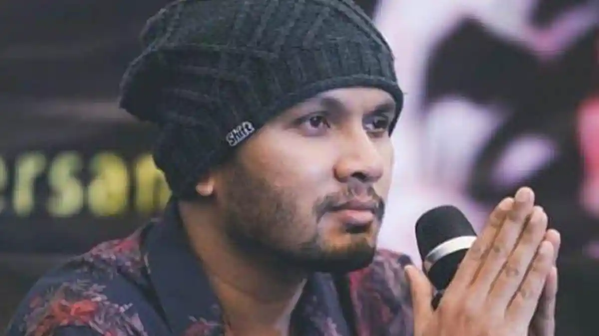 Siapa Ustadz Hanan Attaki yang Dibaiat Jadi Warga NU, Ini Profil Lengkapnya