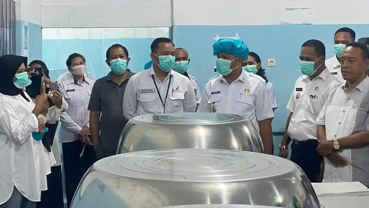 Wakil Bupati Ende Resmikan Dapur Makan Bergizi Gratis di Ende Selatan