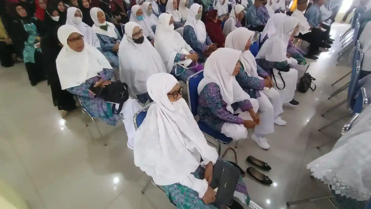 Cuaca di Tanah Suci Panas Capai 40 Derajat, Calon Jemaah Haji Tarakan Diingatkan Bawa Payung