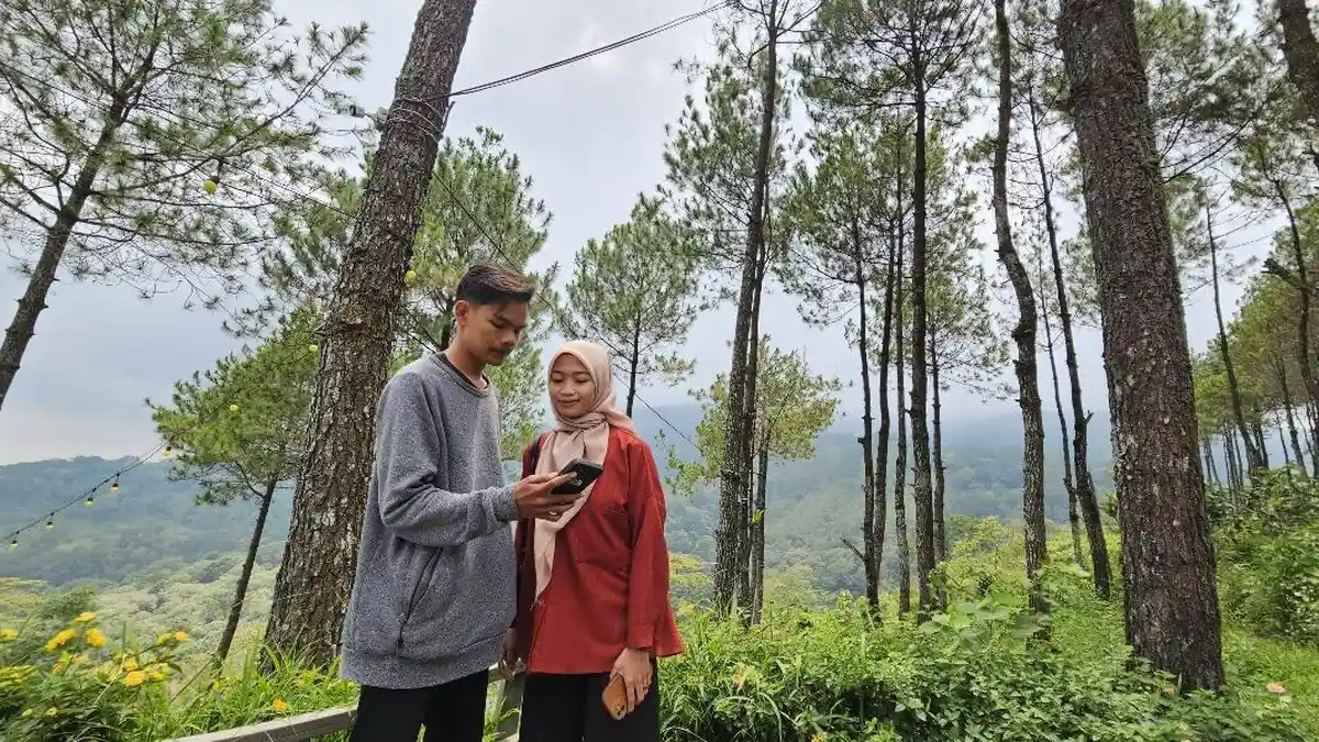 Sinyal Maksimal di Lokasi Wisata Viral Melengkapi Sejuknya Wisata Alam di Trawas