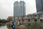 Memancing di Lahan Terbengkalai