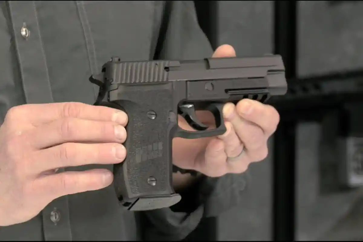 Oknum Paspampres Tersangka Kasus Tewasnya Anggota TNI AD Serda Saputra, Puspom Sita Pistol dan Badik