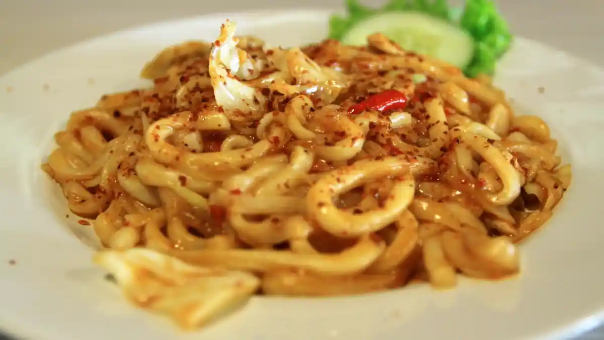 Pedasnya Mie Udon di Cafe ChocolateQu, Anda Dijamin Bermandi Keringat