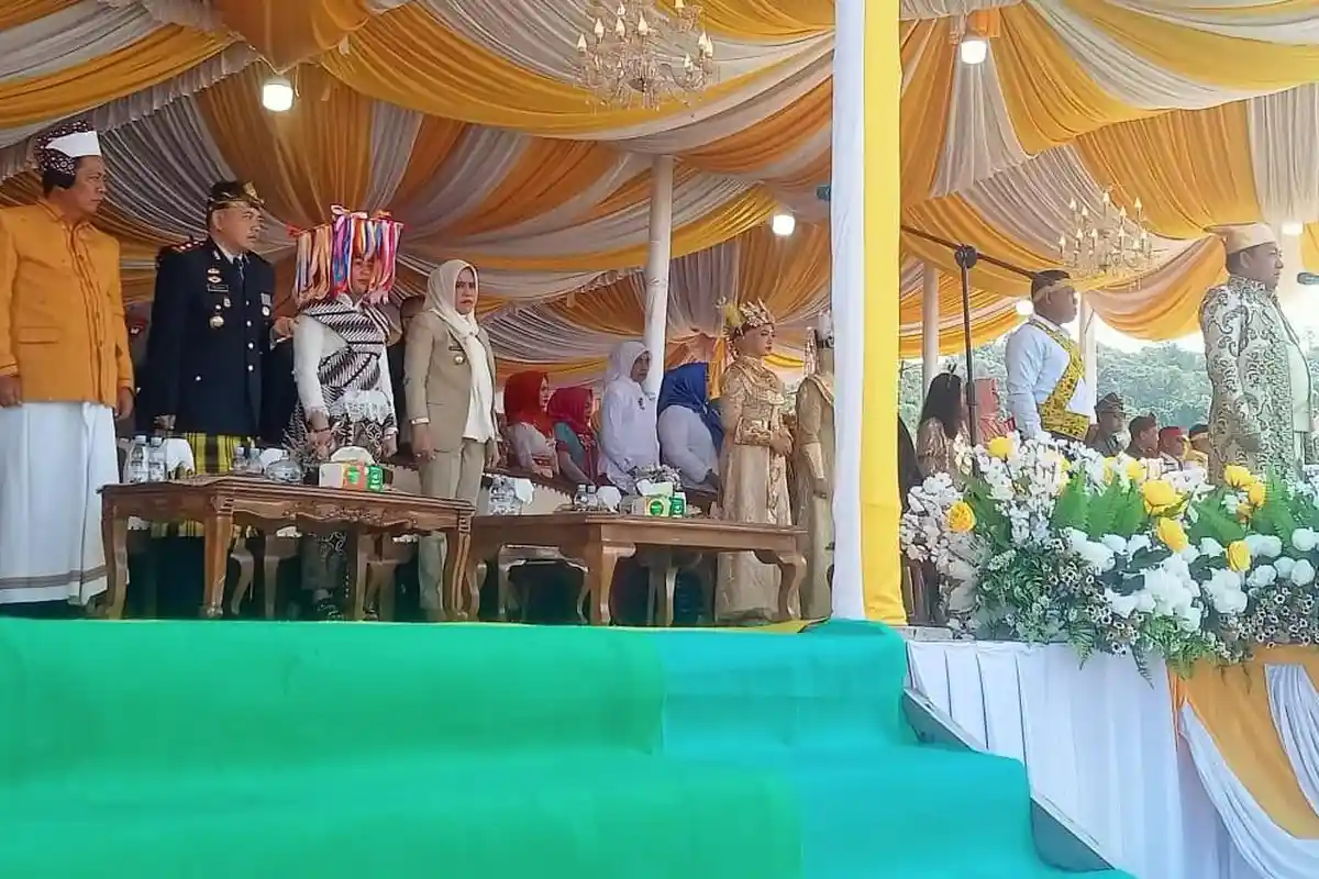 Aliong Mus Jadi Irup di HUT Taliabu Maluku Utara ke 11 Tahun 2024 - Upacara-HUT-ke-11-Pulau-Taliabu-Maluku-Utara.jpg