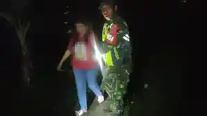 Petugas-saat-menjaring-PSK-dan-dua-pasangan-kekasih-dalam-operasi-pekat-di-Kecamatan-Wonomulyo.jpg