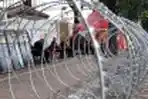 Kawat Berduri Lingkari Gedung KPU