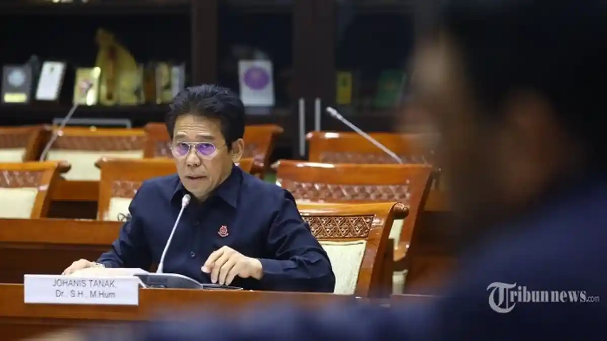 Siapa Johanis Tanak? Pimpinan KPK Pengganti Lili Pantauli Siregar ...