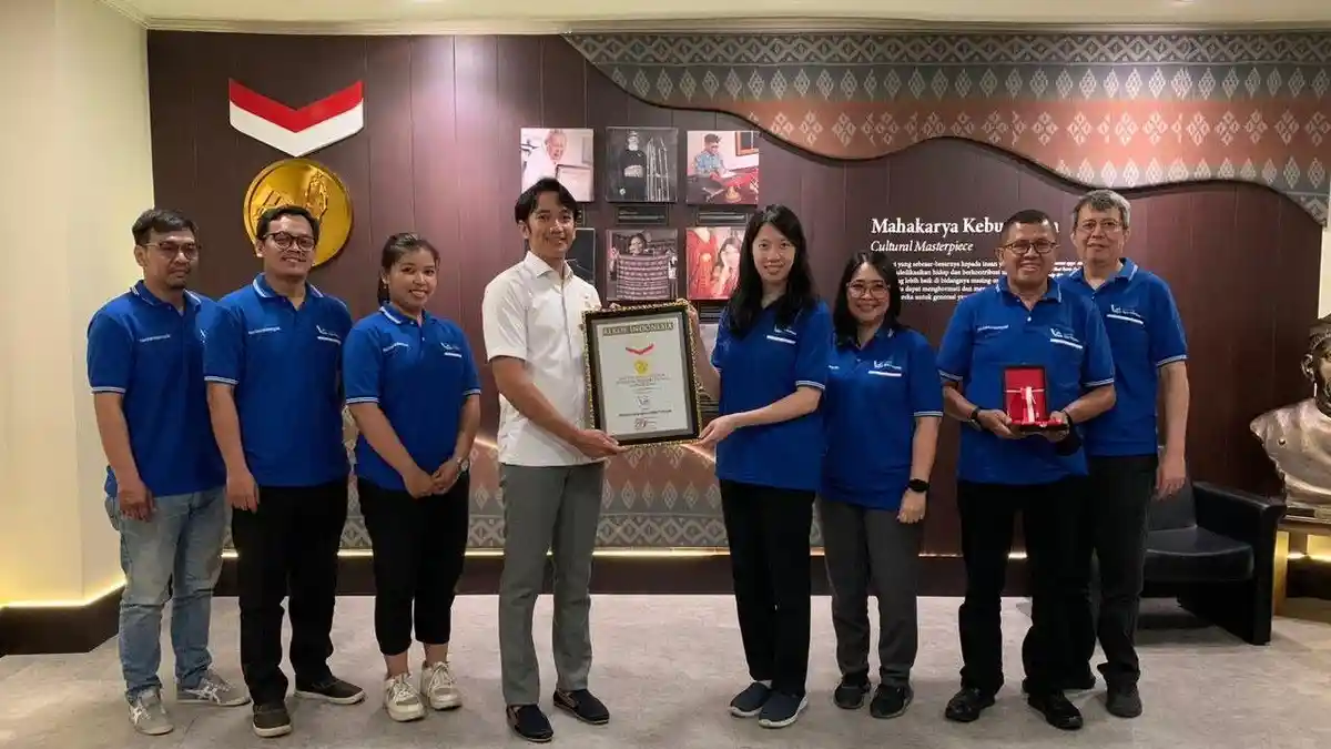 Pelatihan Coding Untuk Pelajar Terbanyak se-Indonesia Dari Optima Tech Academy Pecahkan Rekor Muri