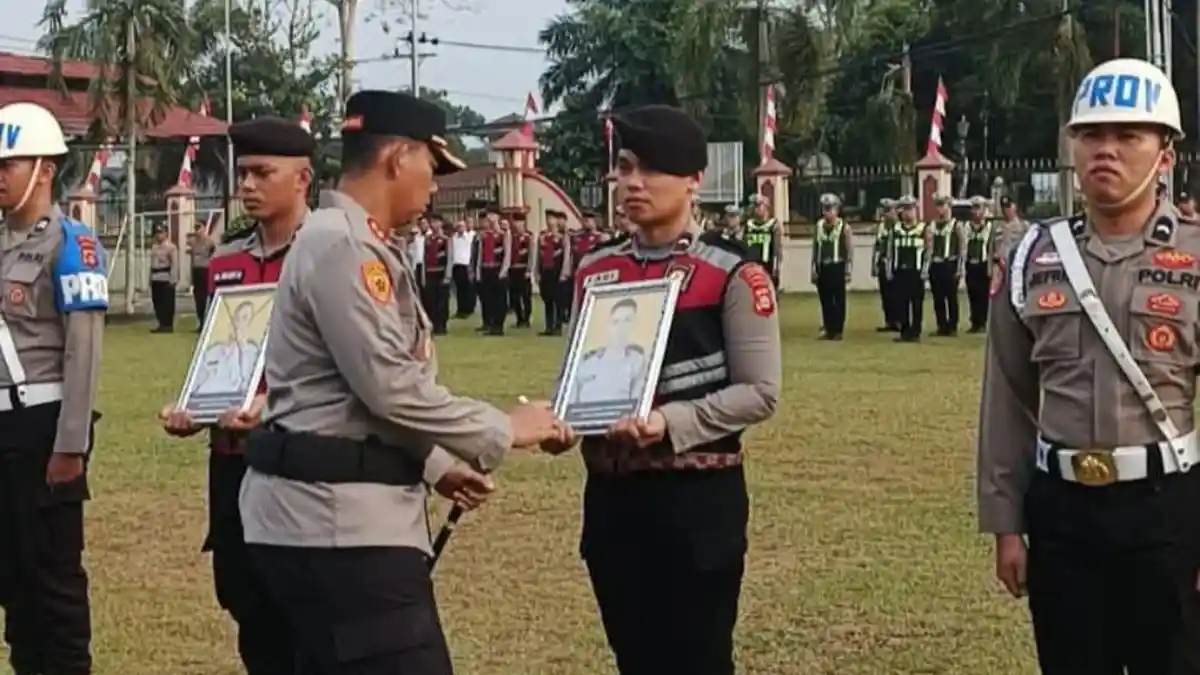 2 Anggota Polres Musi Rawas, Aipda Irwan Susanto dan Bripda Alfinka Resmi Dipecat Secara Tak Hormat - Tribunsumsel.com