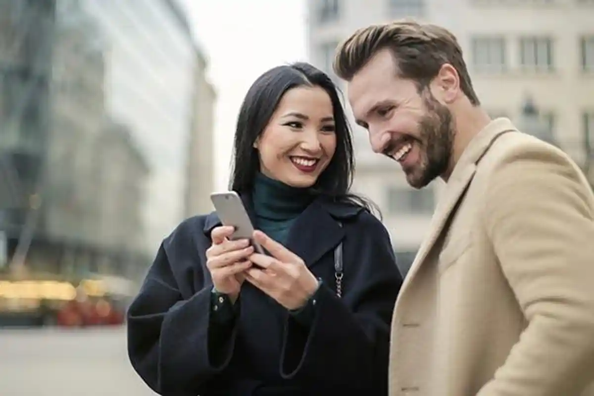 Virgo Bahagiakan Pasangannya, Scorpio Pendam Perasaan: Ramalan Zodiak Cinta Sabtu 26 Juli 2025