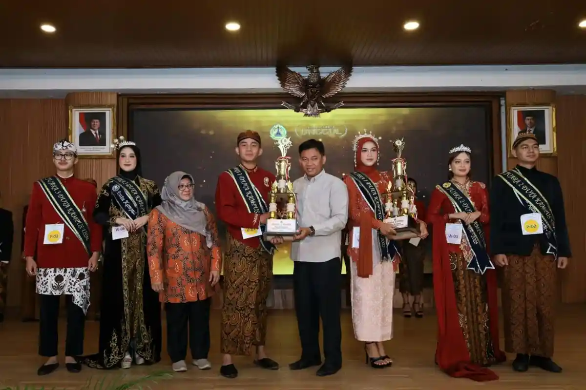 Muhammad Abrian S.P. dan Siti Rahma Nurfadilah Resmi Dinobatkan Sebagai Duta Kampus USM 2025