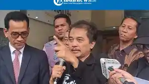 Roy-Suryo-minta-kasus-ijazah-Jokowi-dihentikan-Kejagung.jpg