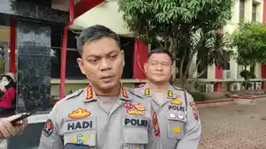 Kabid-Humas-Polda-Sumut-Kombes-Hadi-Wahyudi-saat-diwawancaraiSenin-34.jpg