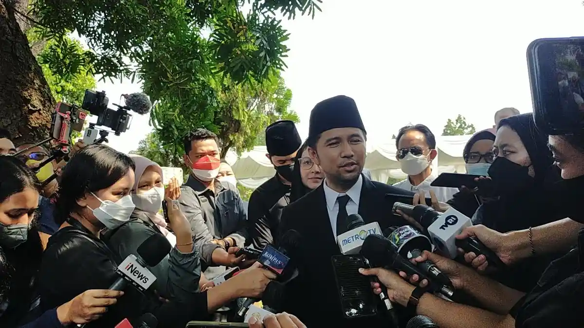 Kenangan Emil Dardak, Dicekoki Infrastruktur Sejak SD oleh Almarhum Hermanto Dardak