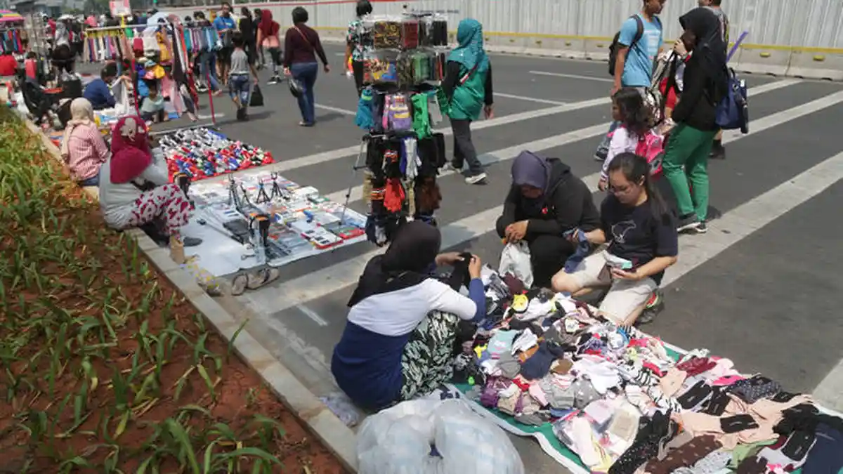 Pemprov DKI Dipastikan akan Menerbitkan Penataan PKL di Trotoar pada Desember 2019