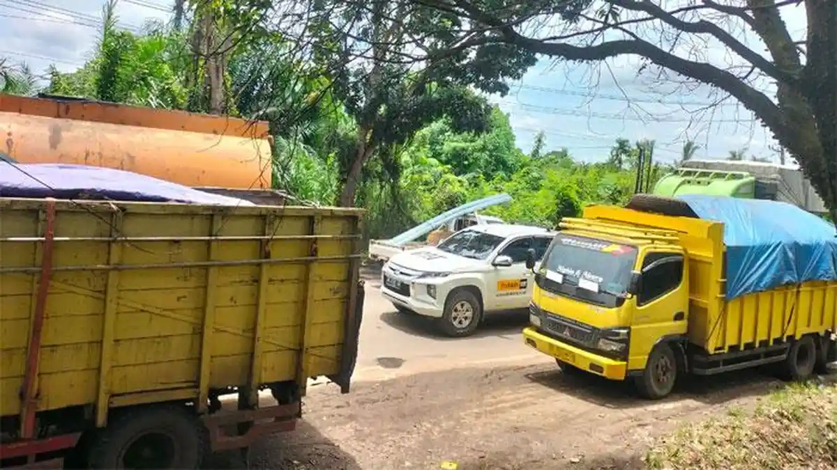 Cerita Supir Truk Batubara di Jambi yang Terjebak Macet Berjam-jam dan Pengalihan Jalan