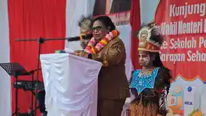 ri-Ribka-saat-berkunjung.jpg