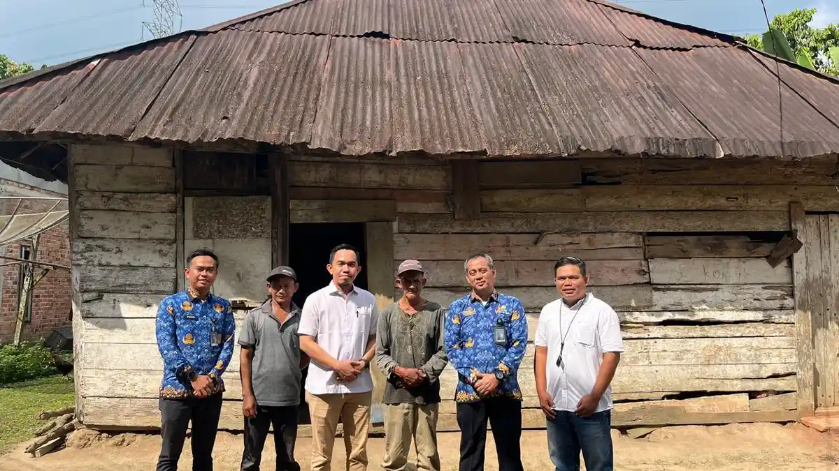 Kalapas Muara Bulian dan Baznas Survei Calon Penerima Bedah Rumah